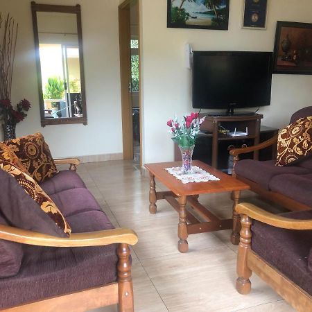 Mountain Lodge Anse Volbert Village  Ngoại thất bức ảnh