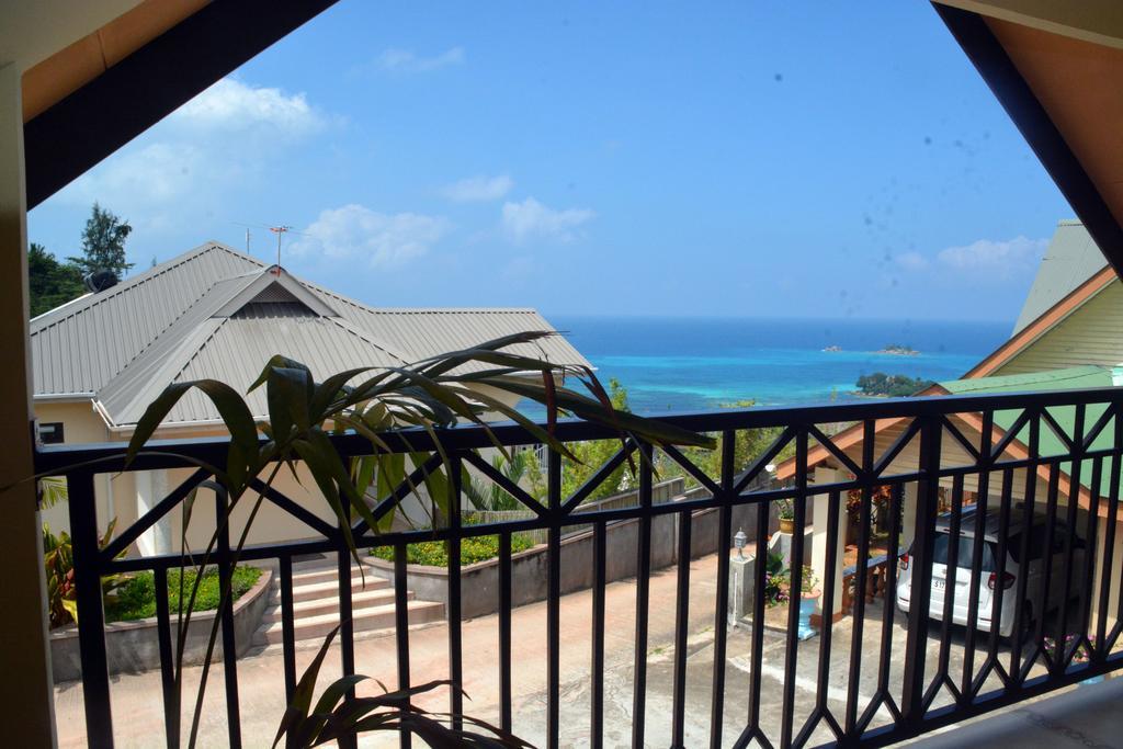 Mountain Lodge Anse Volbert Village  Ngoại thất bức ảnh