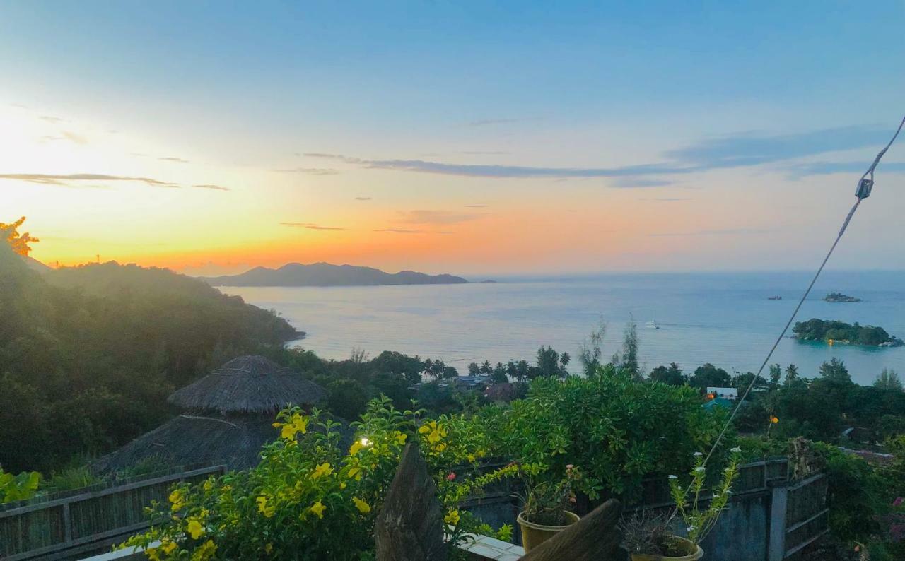 Mountain Lodge Anse Volbert Village  Ngoại thất bức ảnh