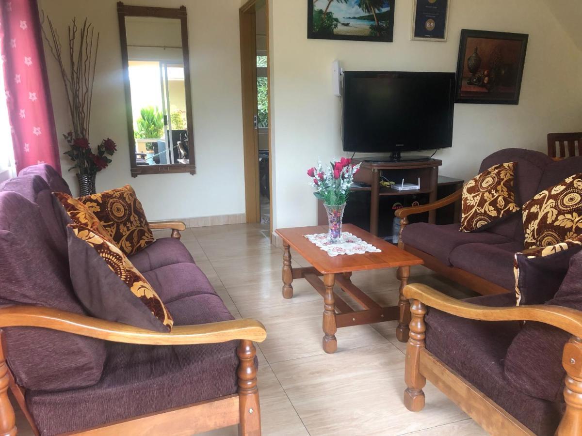 Mountain Lodge Anse Volbert Village  Ngoại thất bức ảnh